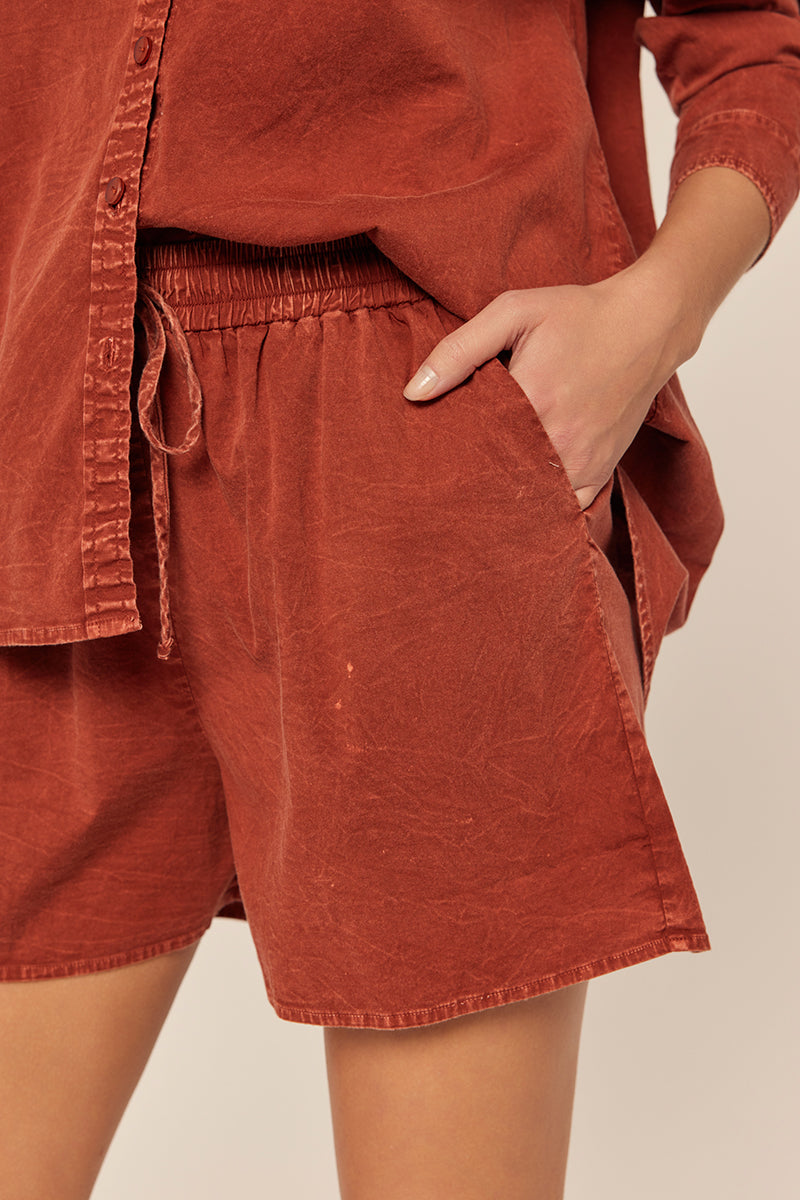 Leela Short
